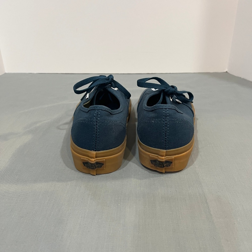 Vans Authentic Sneakers Womens 7 Mens 5.5 Navy Blue Gum Sole Low Top Skate Shoes - Picture 4 of 7